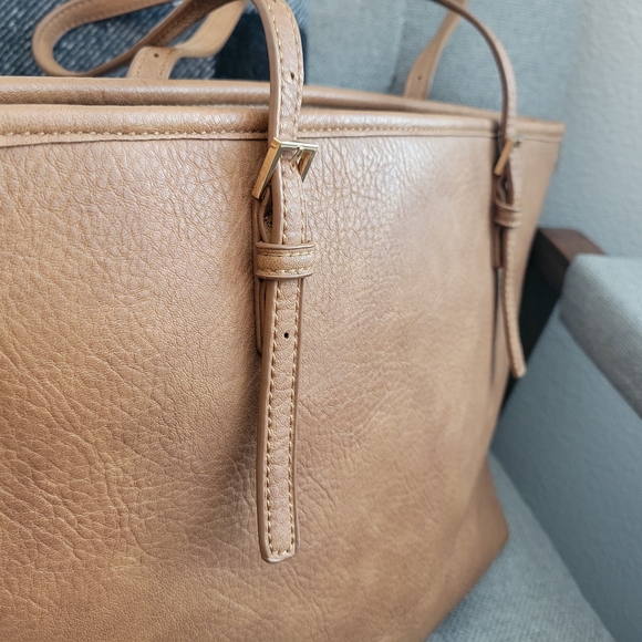 Urban Expressions Tan Tote Bag Set with Clutch - Picture 5 of 16